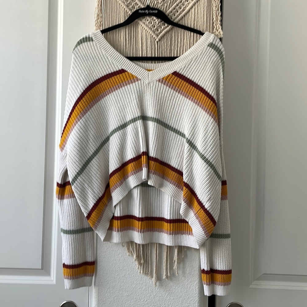 La hearts sweater